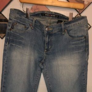 DKNY Downtown Brooklyn Jeans Size 11 boot cut $15